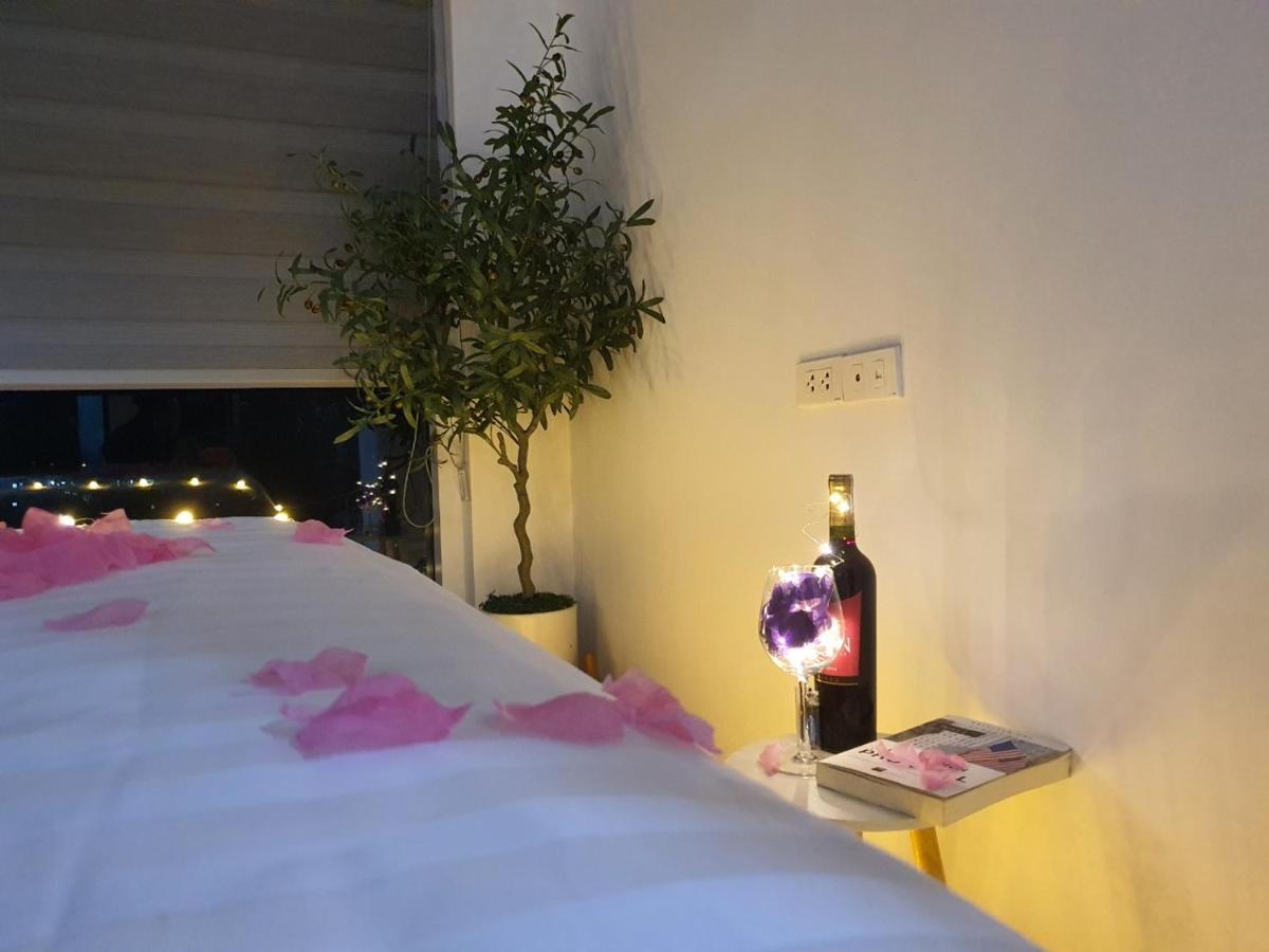 Tulip Homestay Ha Long Eksteriør billede